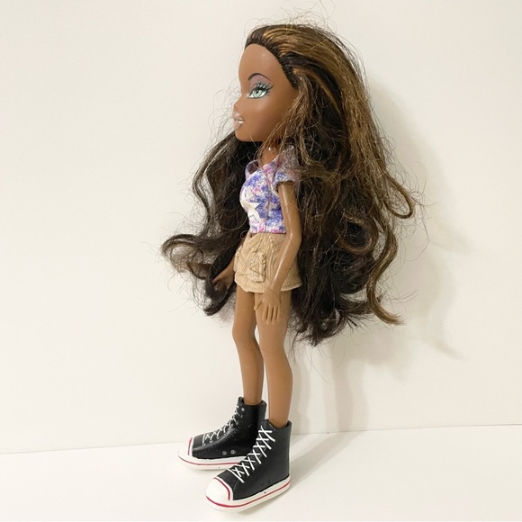 Bratz Doll Sasha MGA Doll - Picture 5 of 16